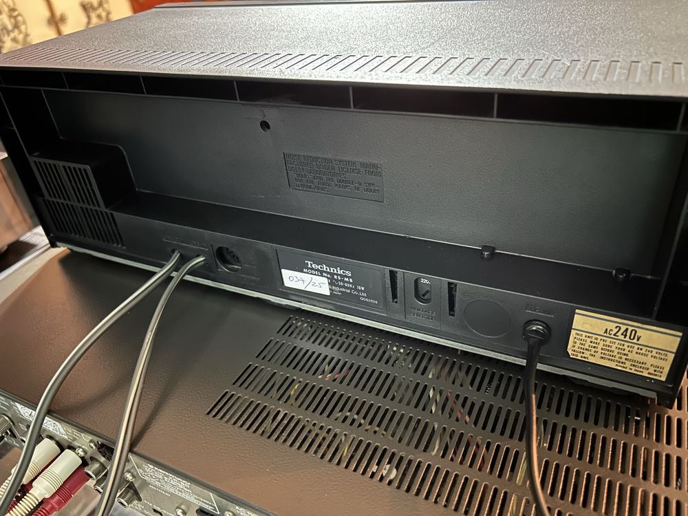 Deck de cassetes Technics M8, em otimo estado, todo revisto.