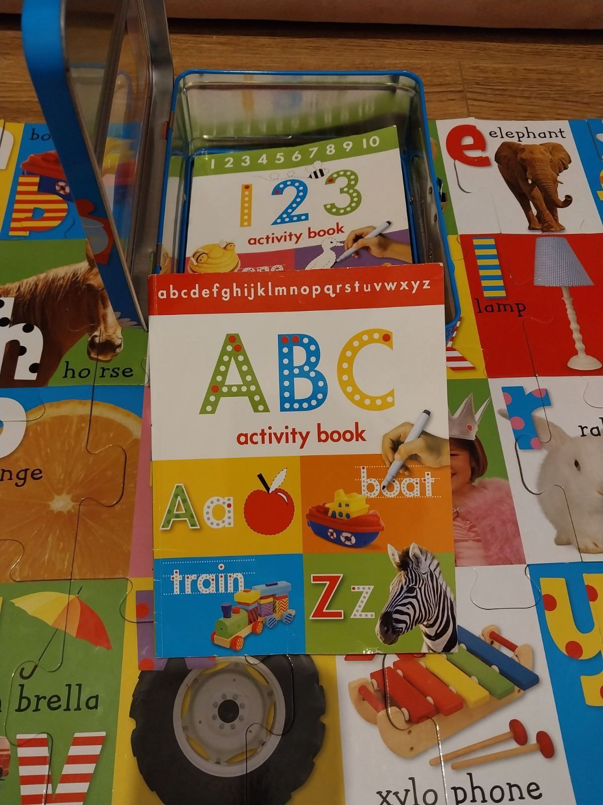 Дитячі пазли з буквами