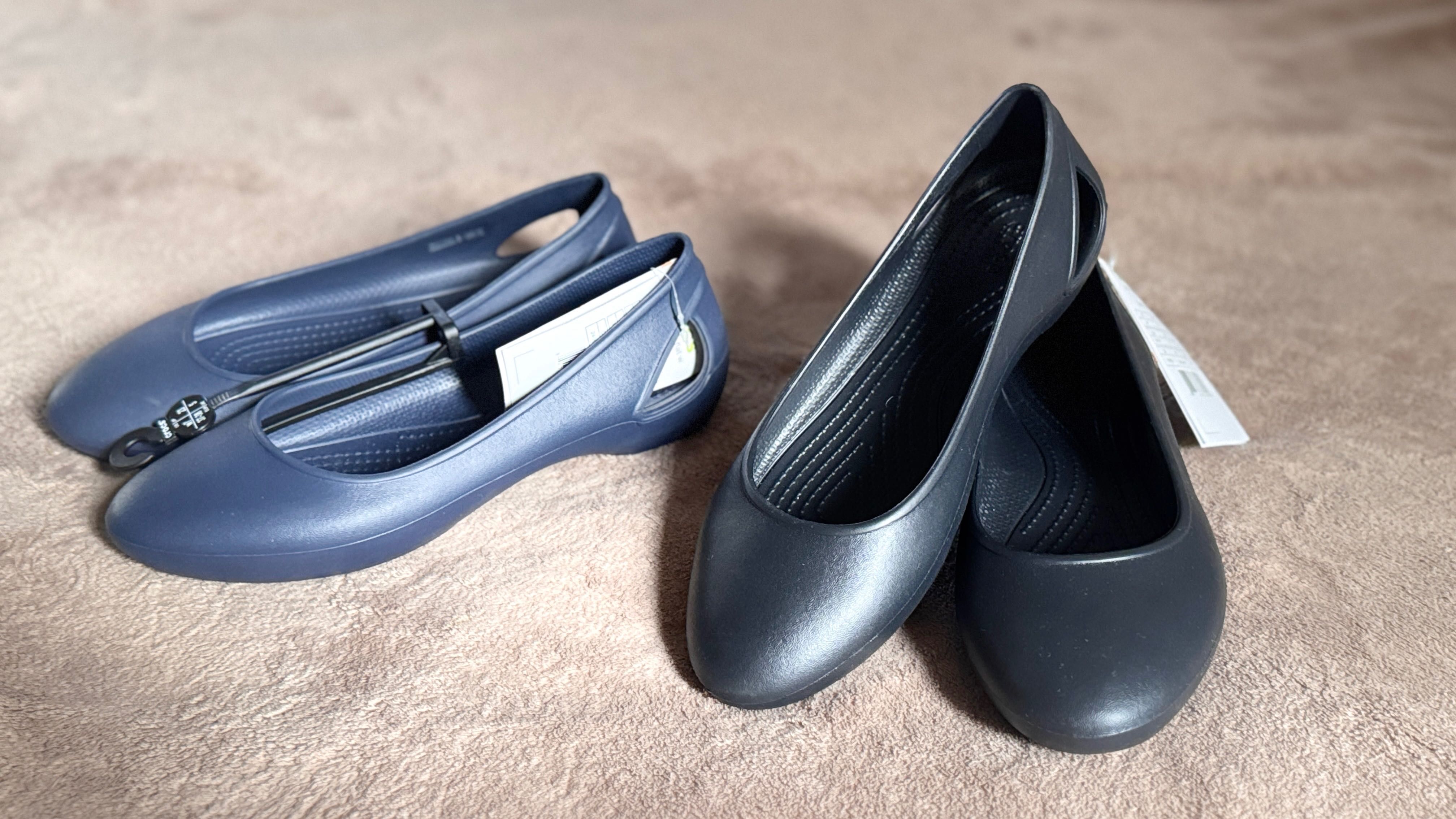 Балетки лодочки Crocs Laura Flat сині та чорні, 37, 38, 39 розмір