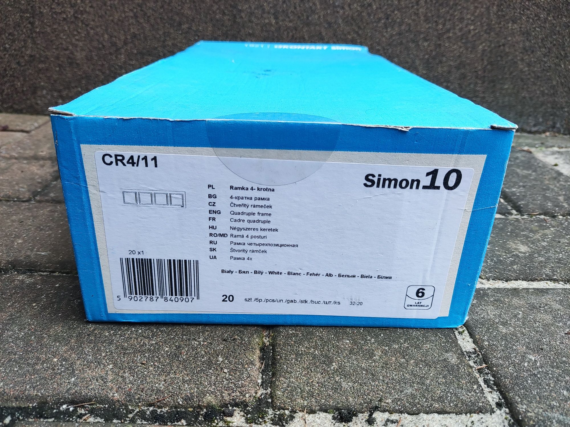Ramka 4-krotna Simon10 20szt