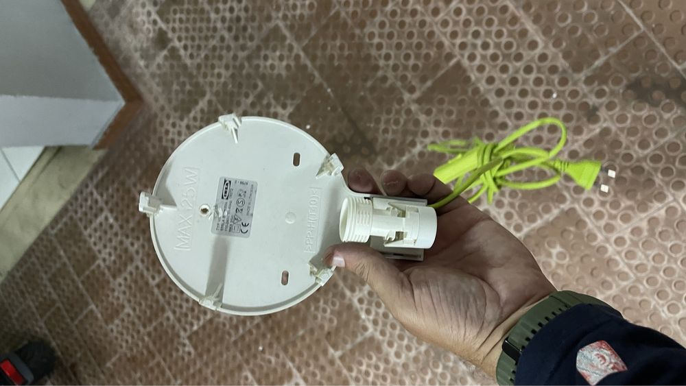 Camdeeiro Ikea de parede