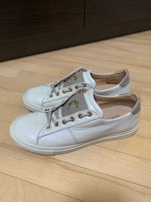 Кожаные кроссовки Ditto