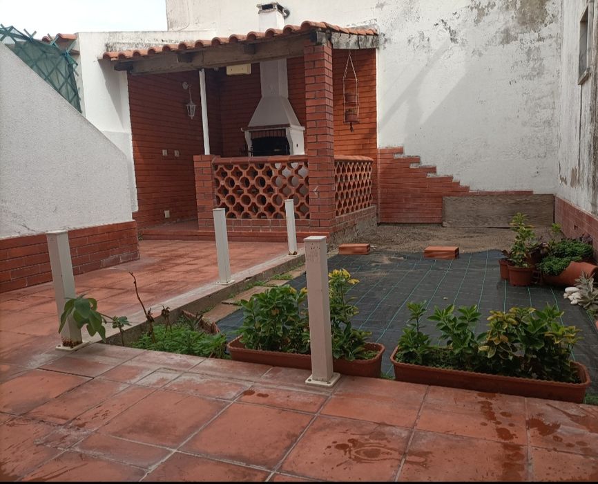 Quarto para arrendamento em Samora Correia