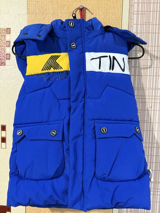 Жилетка, безрукавка на мальчика