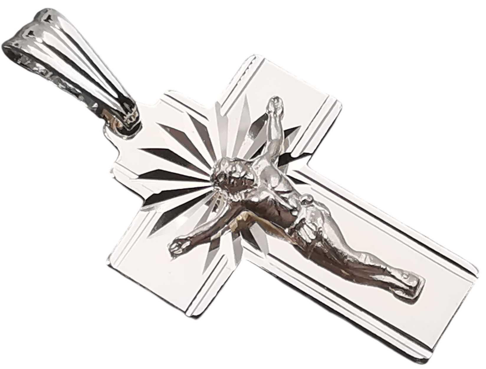 Srebrny diamentowany krzyżyk z Jezusem - przelotka 9 mm