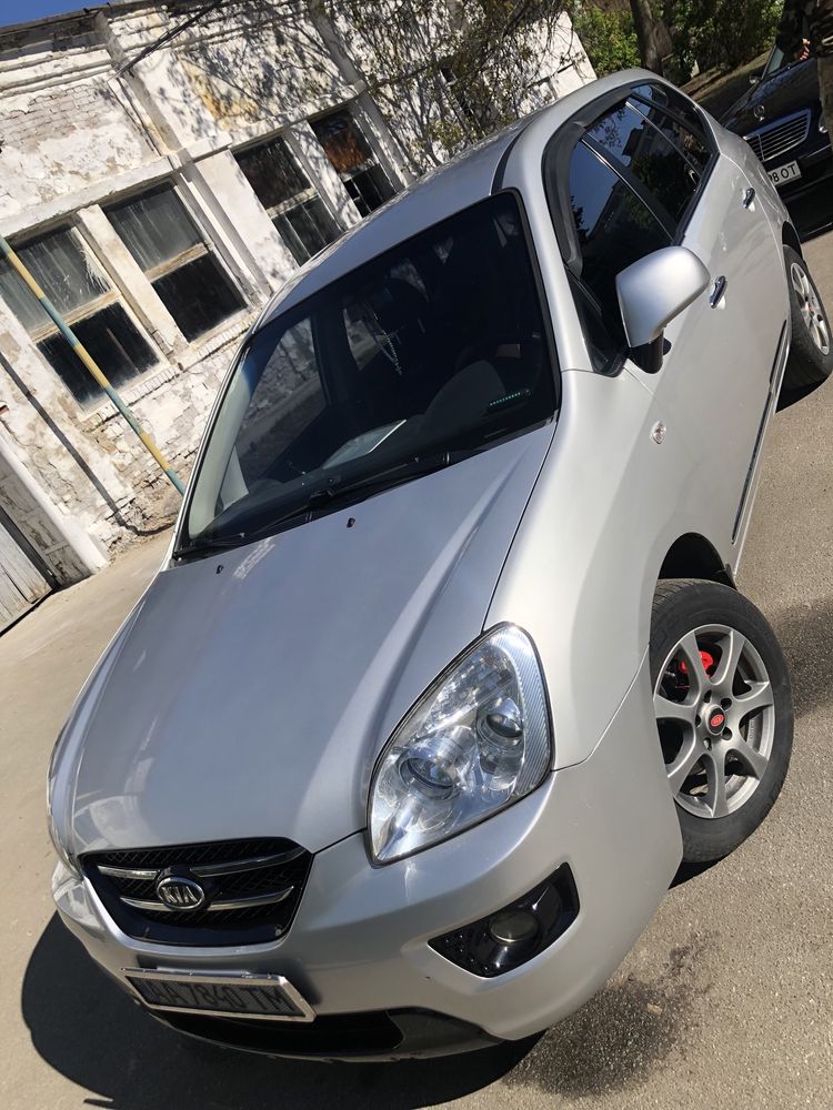 Kia Carens 2.0 газ/бенз