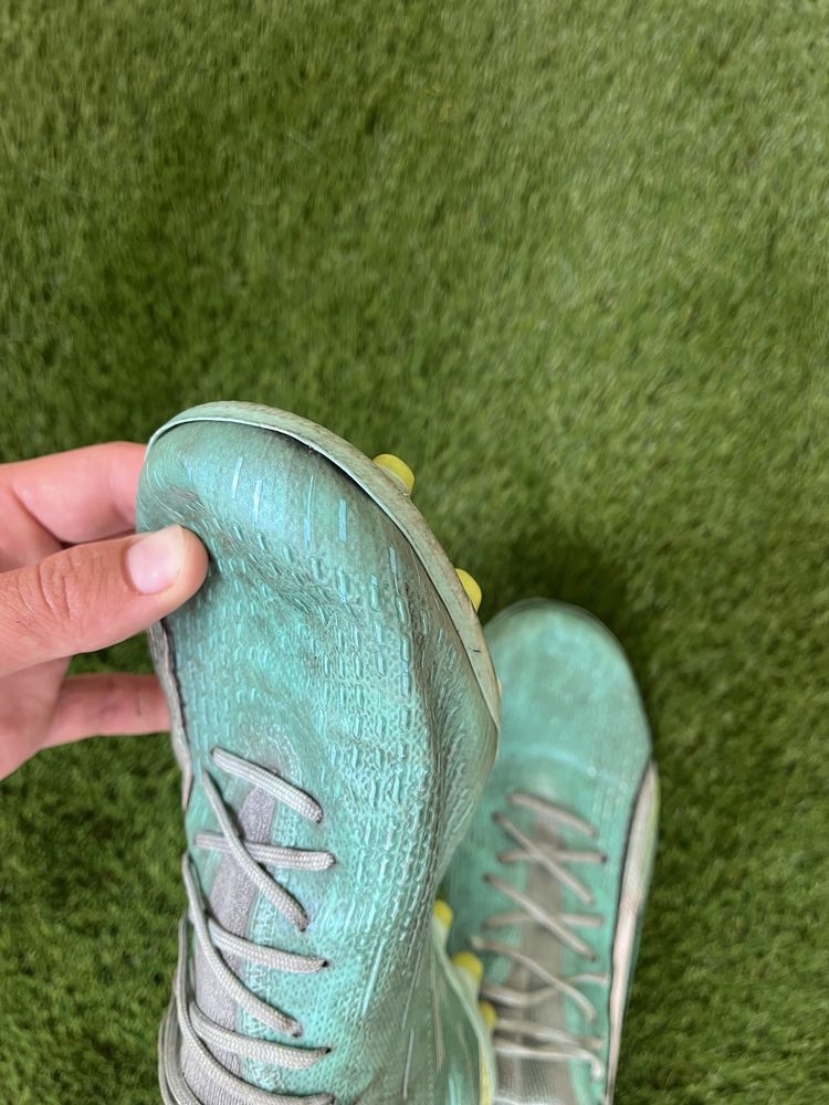 Продам професіні бутси Puma ultra ultimate MG