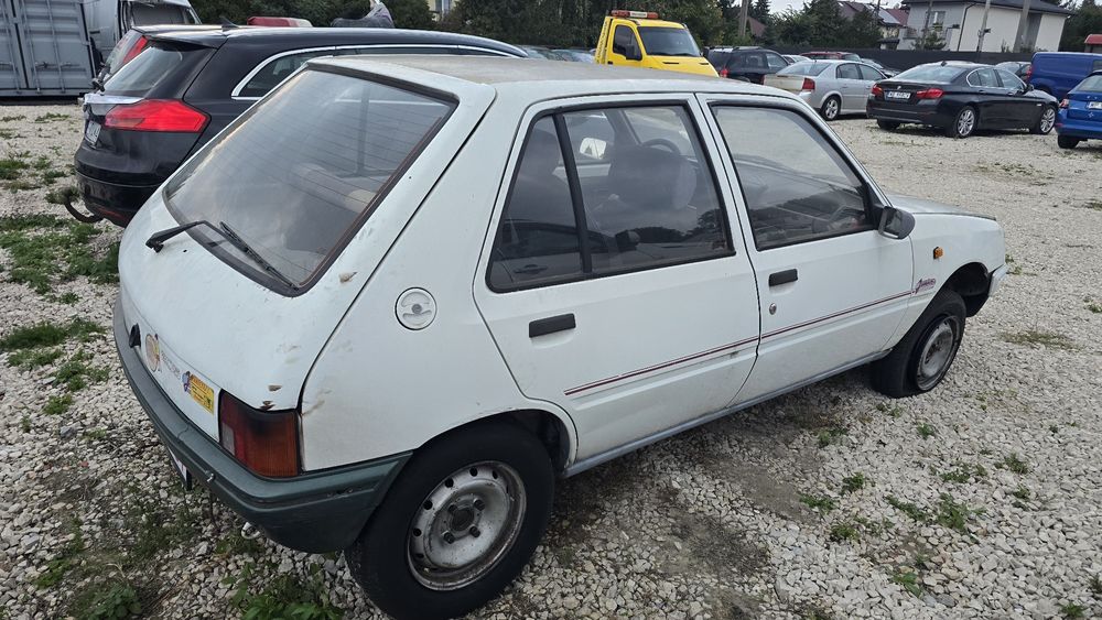 Peugeot 205 Parking Kasacyjny Warszawa