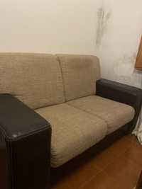 Sofa em cabedal bem estimado