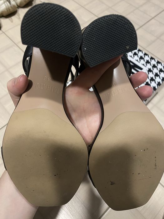 Шкіряні босоніжки Miraton 35 розмір