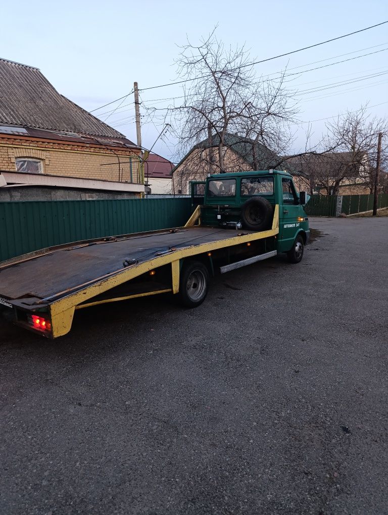 Послуги евакуатора ЦІЛОДОБОВО