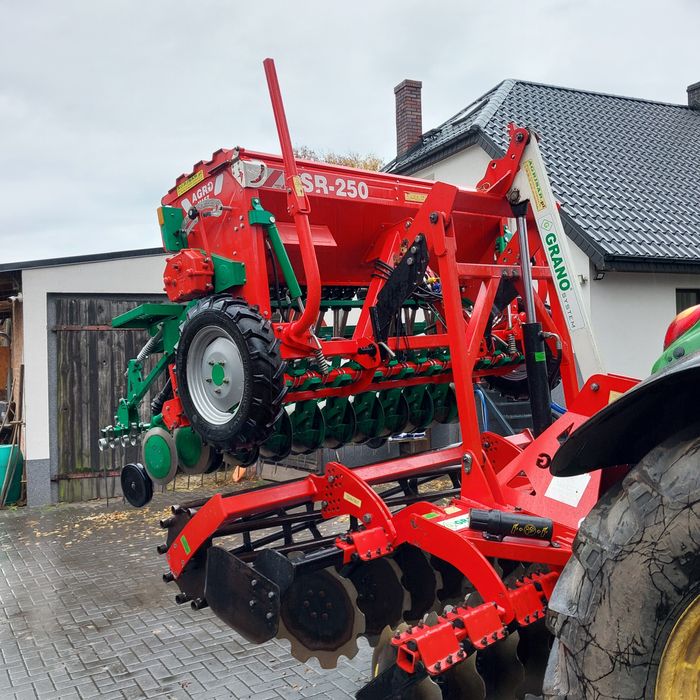 Zestaw  uprawowo siewny ago masz grano shark 2,5m