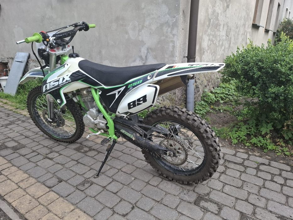 Asix xb88 2013rok