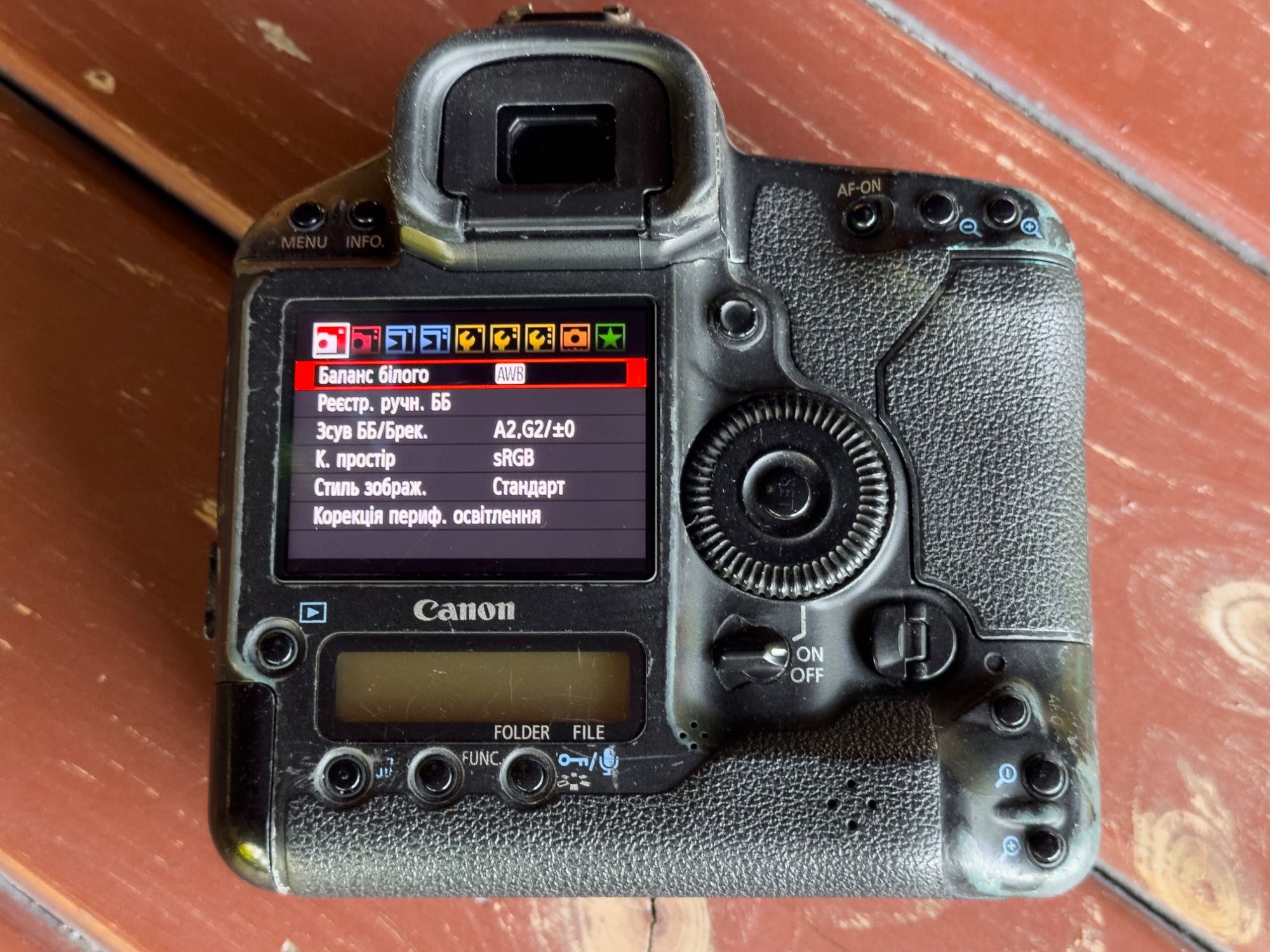 ТОП - Canon 1d markiV професійний - 16мп, 10к/с - два акуми, зарядка