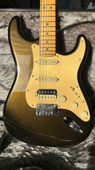 Електрогітара FENDER AMERICAN ULTRA Stratocaster HSS (2024)