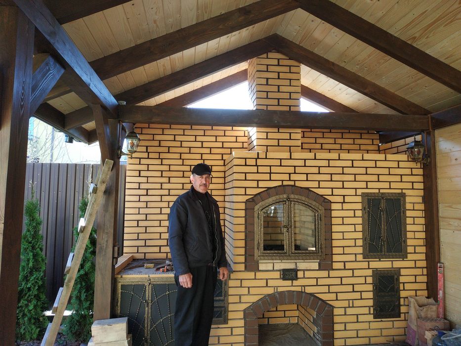 Будую мангали, комплекси, барбекю, коптильні, кухні, пекарські печі.