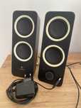Colunas Logitech