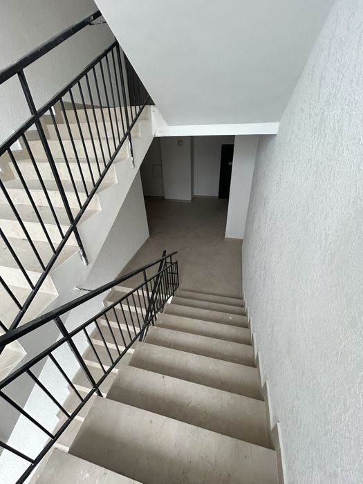 Продаж без комісій. Вул.Очеретяна 2 кім 75м