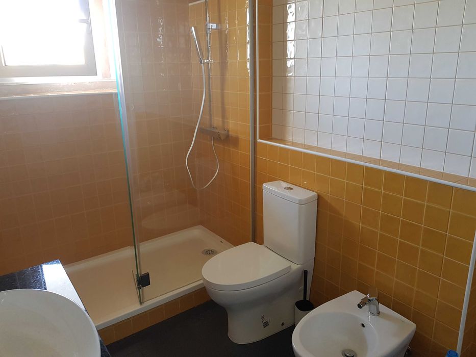 Alugo Apartamento T2 mobilado - centro de Santarém