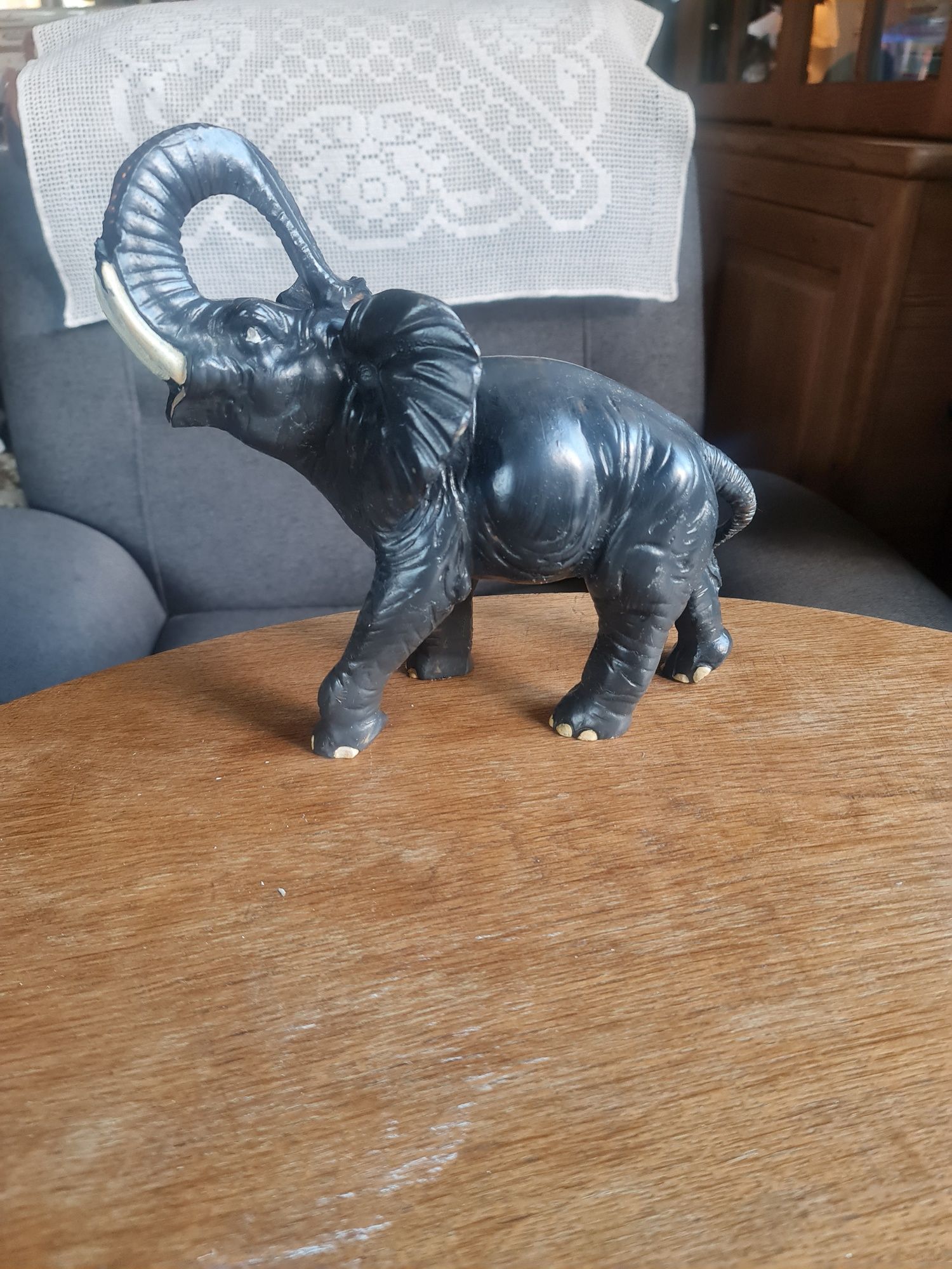 Słoń - figurka z żywicy