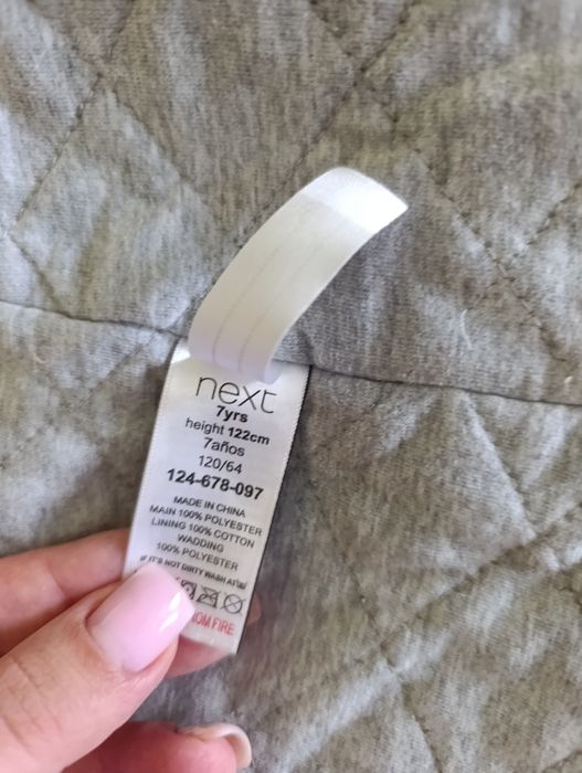 Куртка на дівчинку