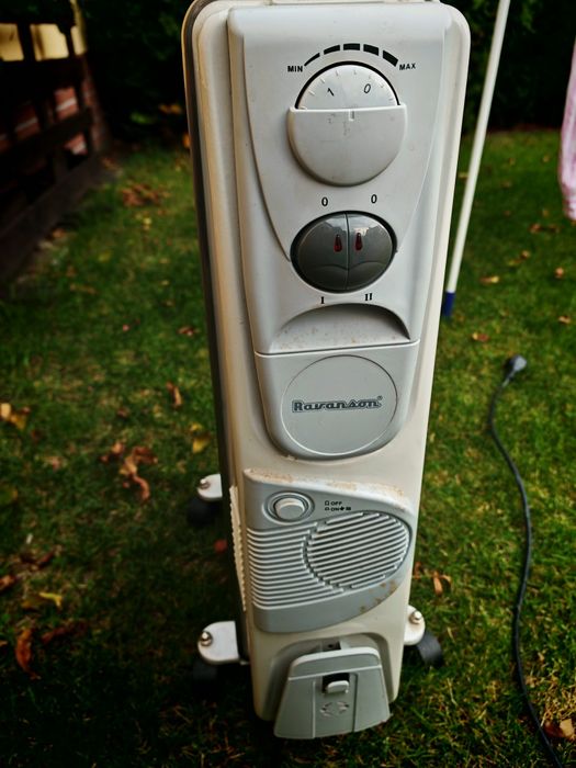 Grzejnik olejowy z nawiewem 1500 w