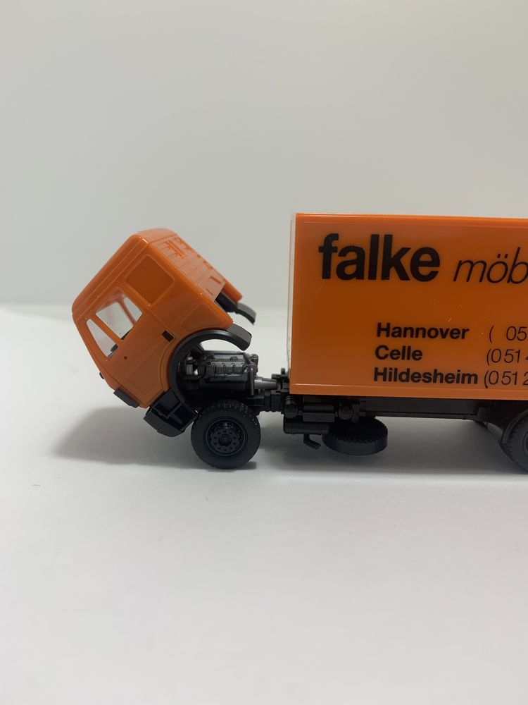 Camião Mercedes da Herpa escala H0 1/87