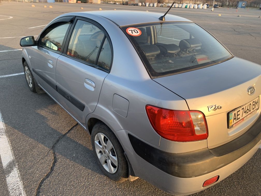 Продам Kia rio ll 2007