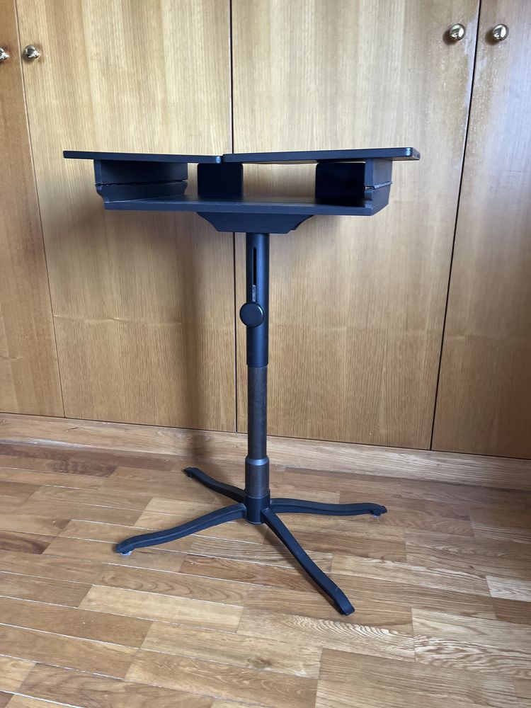 Mesa apoio / trabalho Ikea