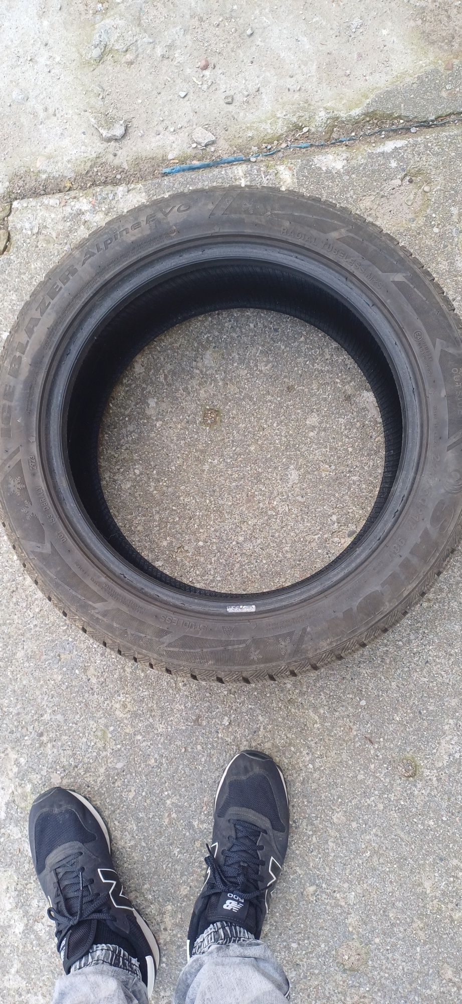 Sprzedam opony zimowe 225/50R17