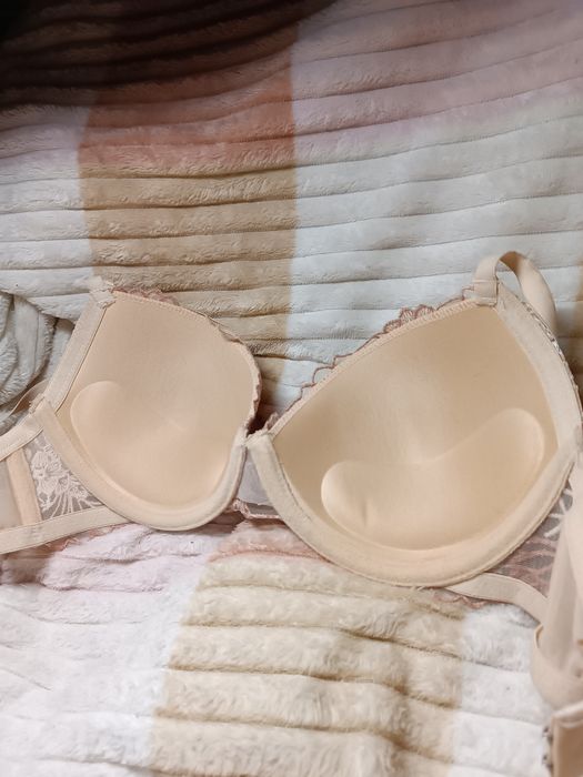 Бюстгальтер 75В , пуш-ап