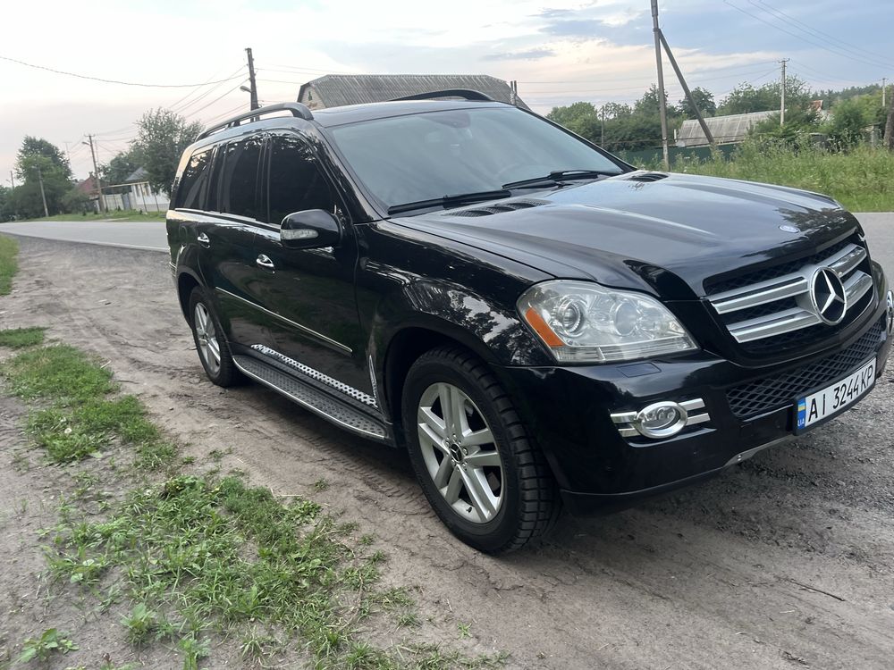 Продам хороший автомобиль