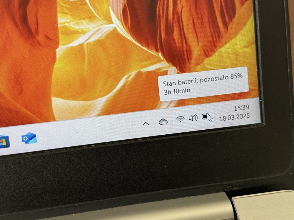 Dell Inspiron 5370, i3 8th, 8/256GB, nowa bateria, idealny stan