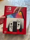 Nintendo Switch Oled з безкоштовними іграми