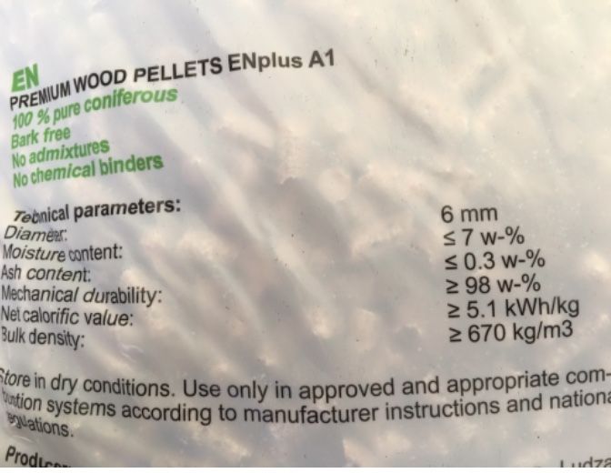 Pellet PREMIUM A1 EN+ sosnowy super kaloryczny 5.1 Kwh/Kg (18,2 MJ/Kg)