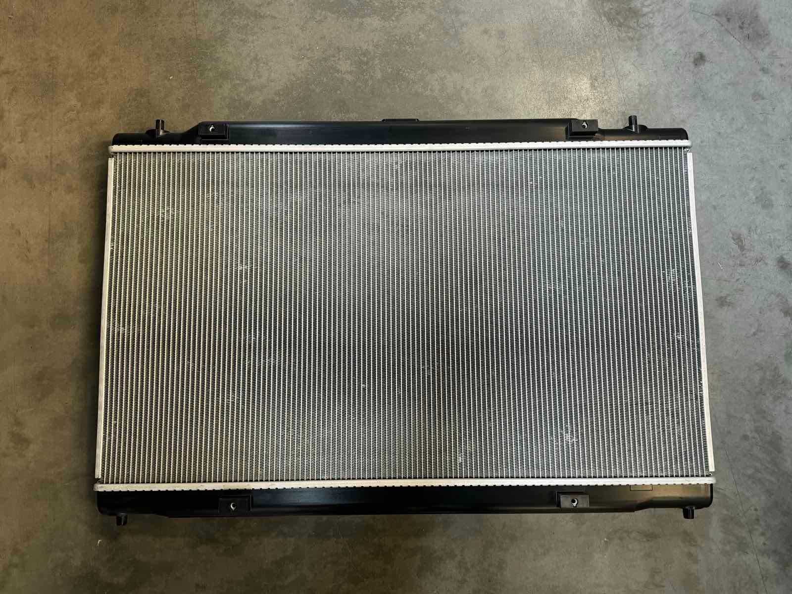 Радиатор охолодження Honda CR-v 2023-2024 радіатор