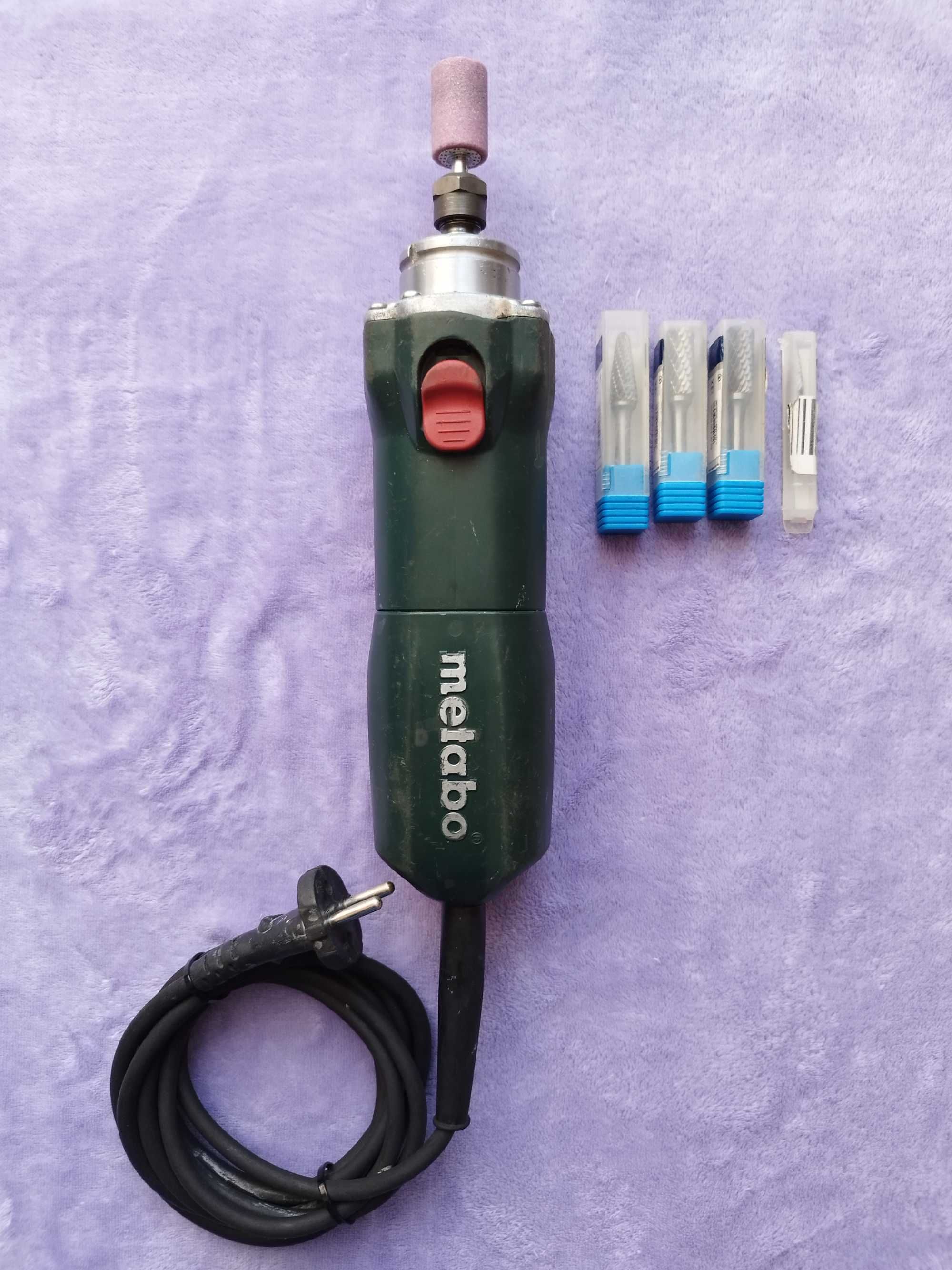 Szlifierka prosta Metabo GE 710 Compact + frezy.