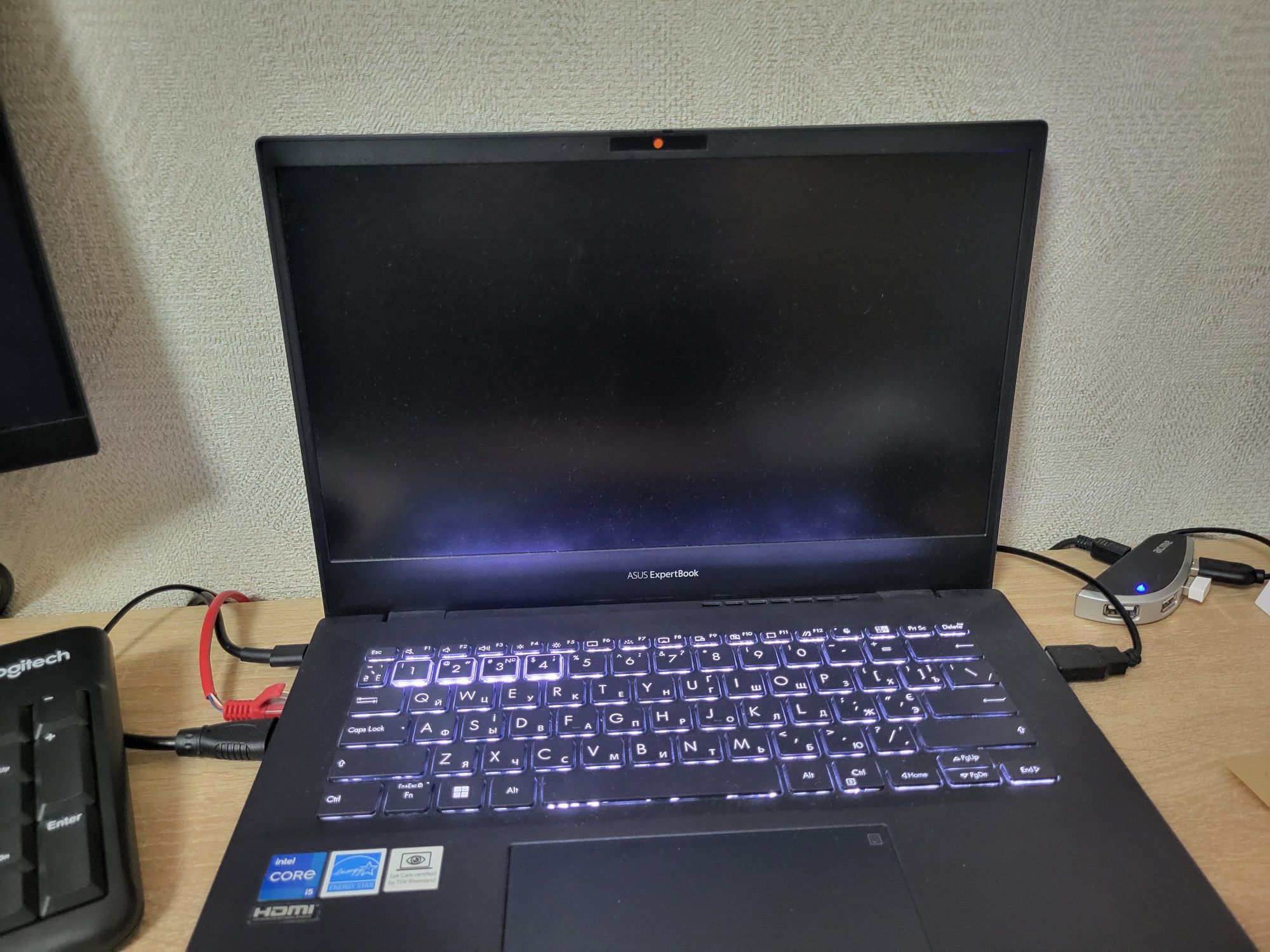 Продам свой ноутбук ASUS ExpertBook B5402CEA