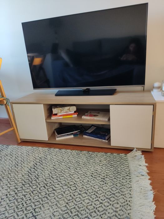 Móvel TV branco e beje