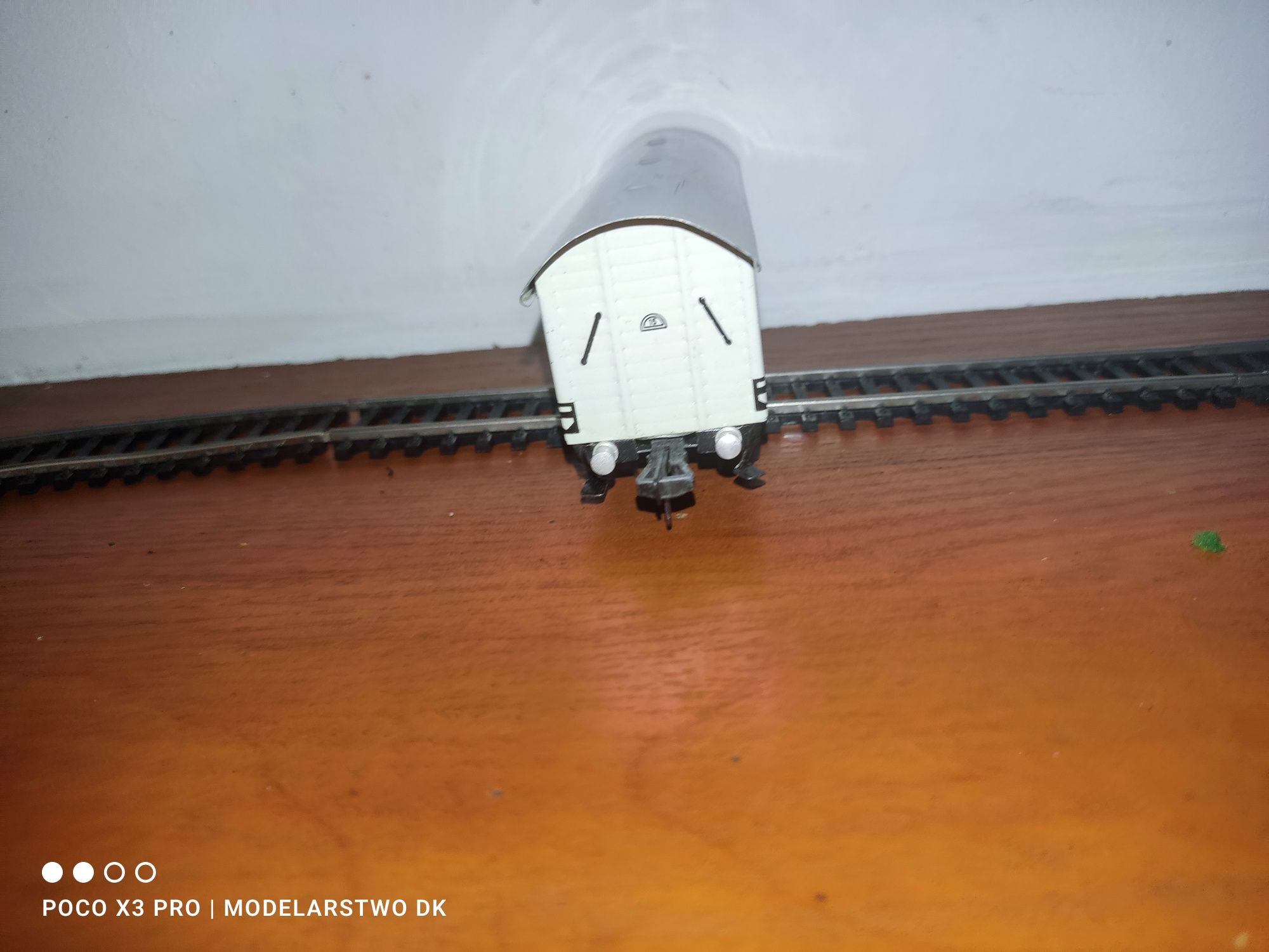 Fleischmann jak Piko wagon towarowy chłodnia H0 1:87 kolejka makieta