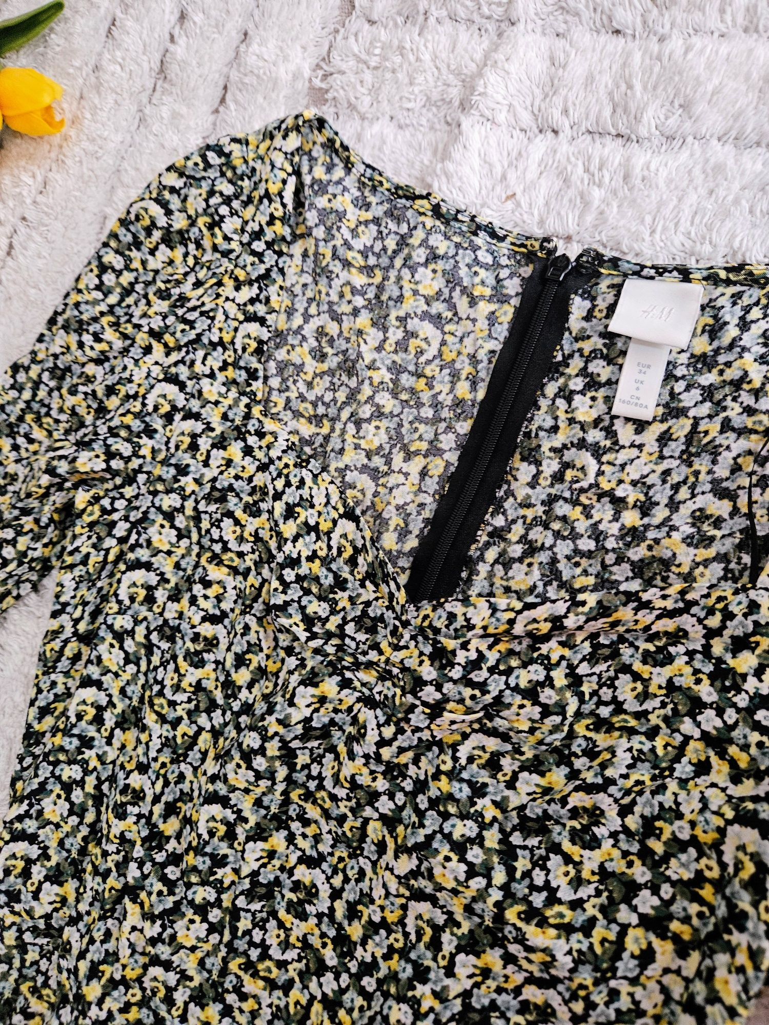Długa sukienka z wiskozy H&M XS.
100% wiskozy.