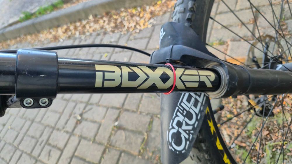 Rower Ns Bikes Fuzz DH 27.5 M Shimano Saint Rock Shox