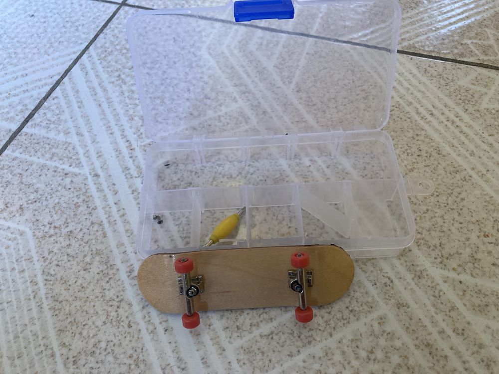 Kit Mini Skate Fingerboard com estojo organizador