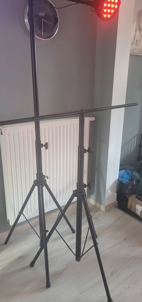 2 Stojaki SAP na kolumny / światła. Regulowane, na 2 kolumny/8 świateł