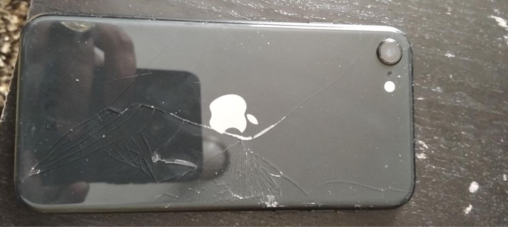 Iphone se 2022 sem problema