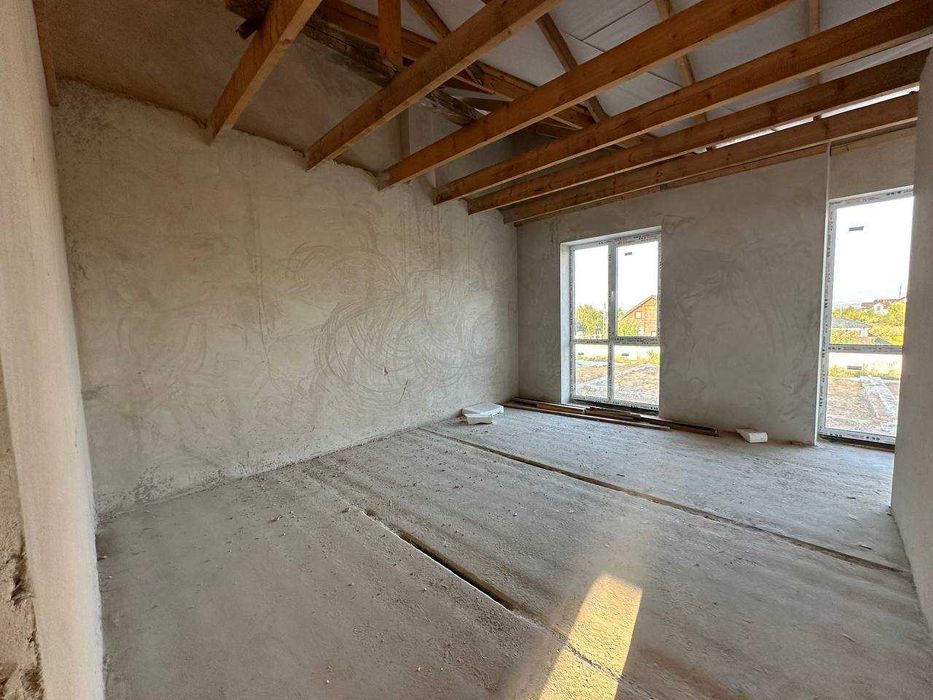 Таунхаус з гаражем, ділянкою, 135 м² + 3-тій поверх!