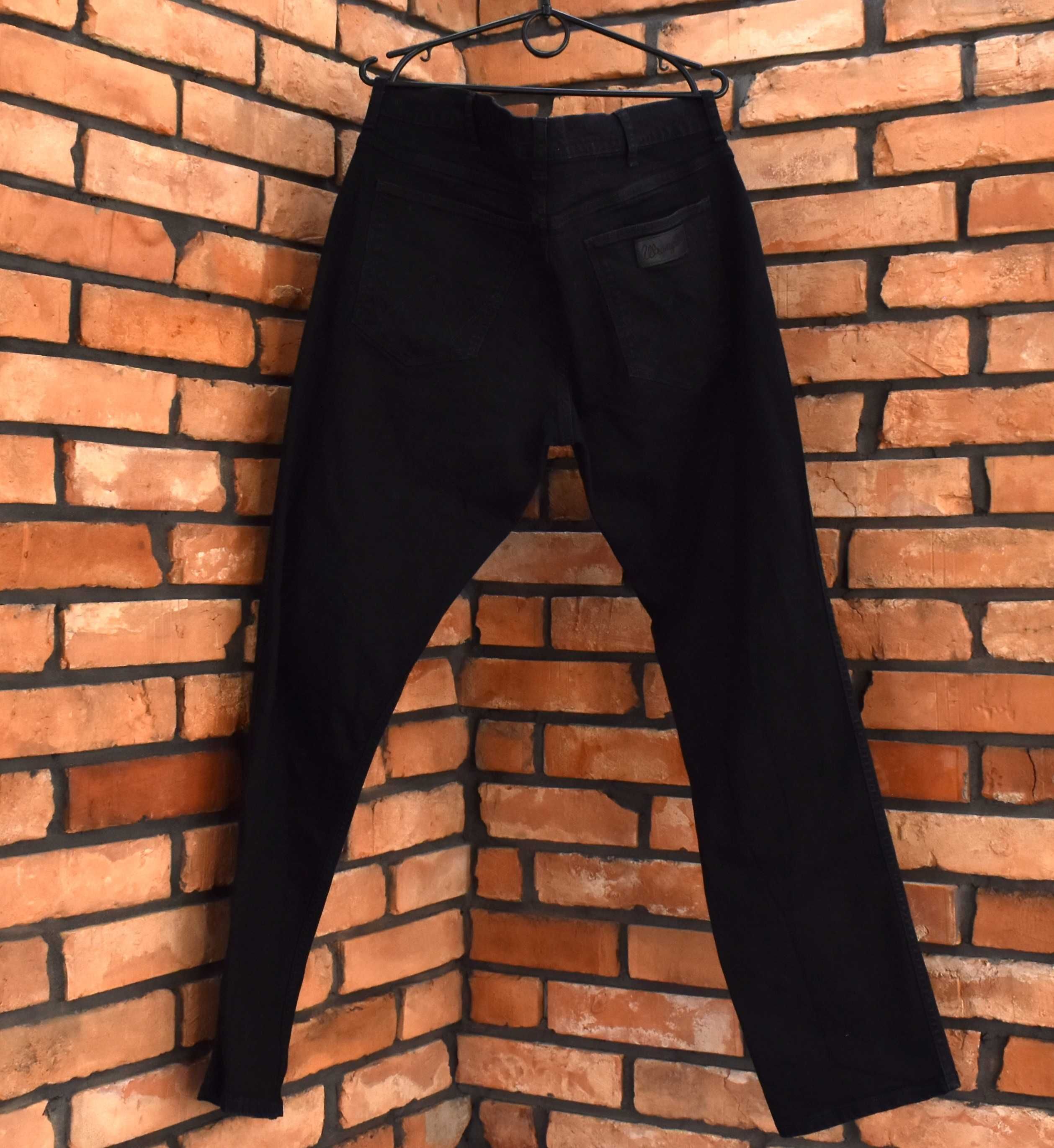 Wrangler Greensboro czarna spodnie jeansy slim fit  idealne W38 L34