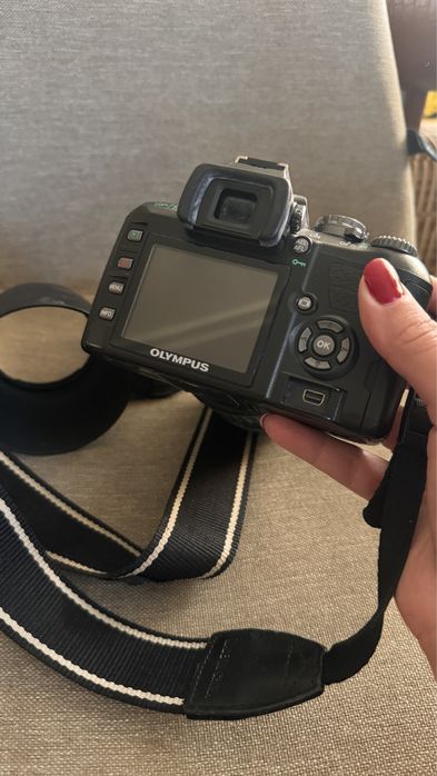 Фотоапарат Olimpus E410