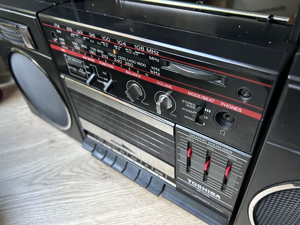 Radiomagnetofon Toshiba RT-7025 PRL boombox kaseciak PRL
