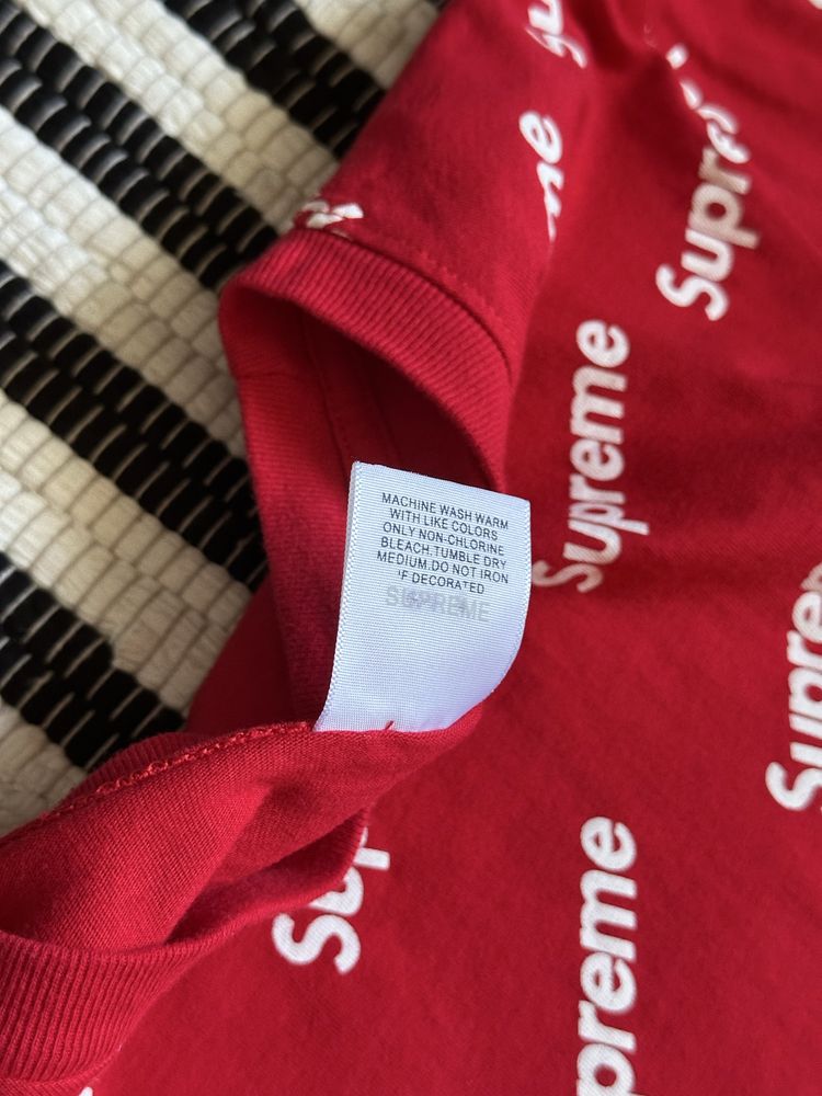 Футболка supreme